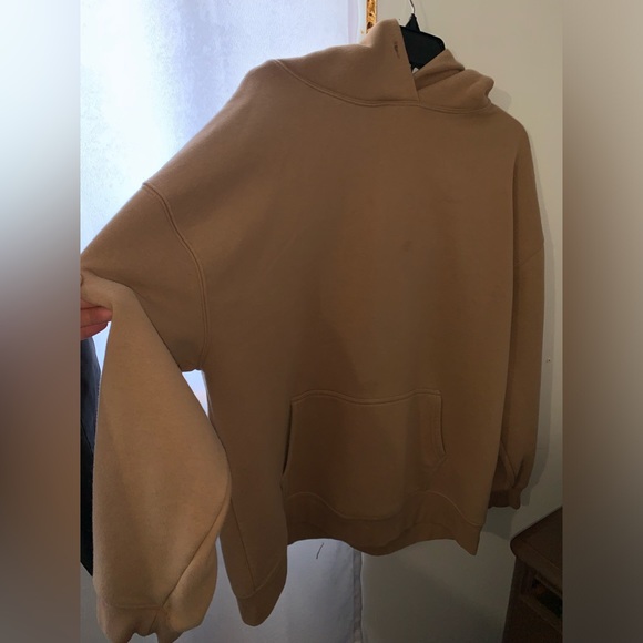 Woman’s Sweater - Picture 3 of 3